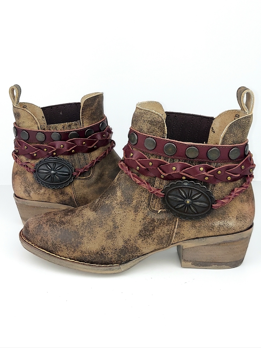 Corral Circle G Belted Concho Western Stud Ankle Boots 7.5 NWOT
